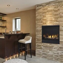 Majestic Quartz 32 Direct Vent Gas Fireplace - QUARTZ32