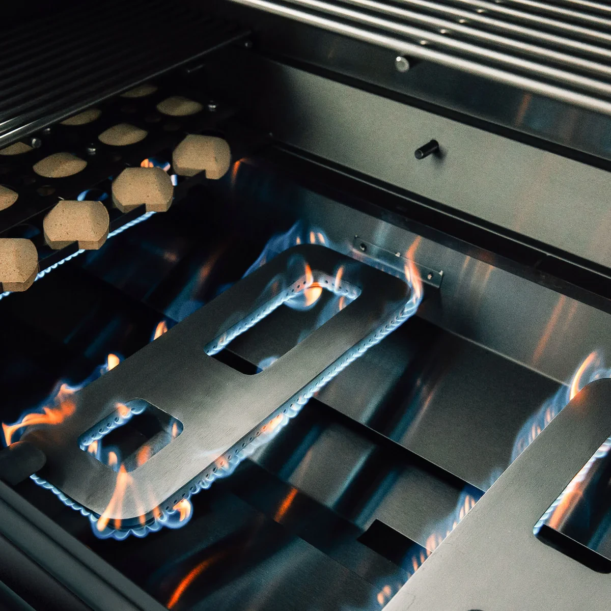 Summerset TRL Series 32 Inch Built-In Gas Grill - TRL32-NG - Image 3